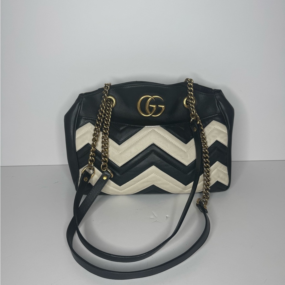 Gucci Medium Chevron Black and Cream Marmont Bag